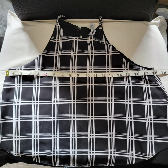 Layered Design Lab top. M. - Picture 5 of 5